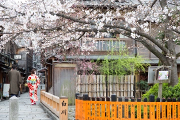 KANSAI Tourism Bureau